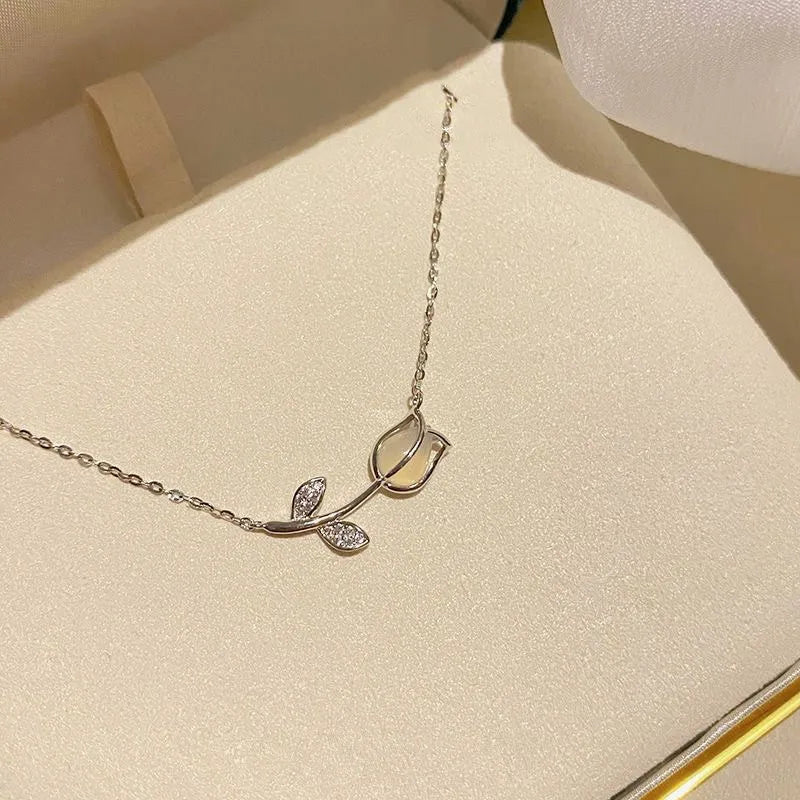 Korean Fashion Necklace for Women Heart Shaped Zircon Necklace Pendant Temperament Clavicle Chain Birthday Party Jewelry Gift