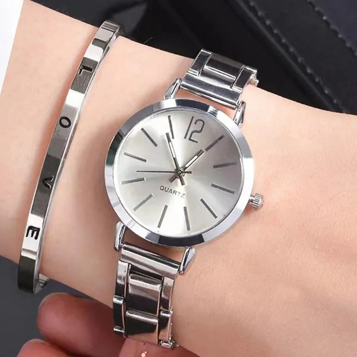 Womens Fashion Simple Digital Alloy Quartz Watch Bracelet 2 Piece Set Luxury Women Simple Dial Ladies Watch Reloj Mujer