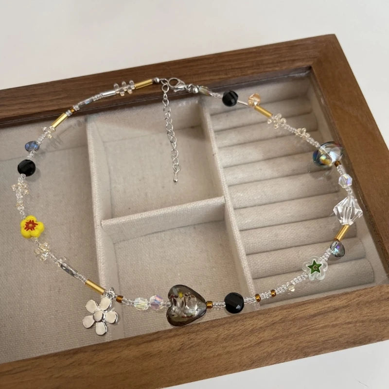 Dainty Acrylic Flower Necklace Elegant Crystal Beaded Chain Choker Necklace Wedding Jewelry Women Flower Sweater Chain