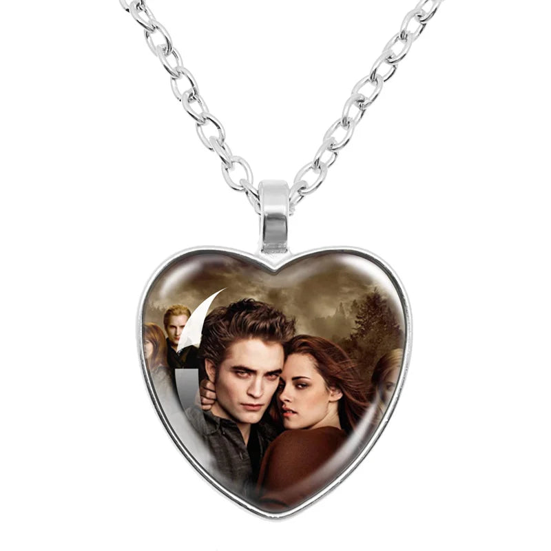 Movie Bella Edward Jacob Renesmee Pendant Necklace Glass Cabochon Twilight Character Chain Girl Women Fashion Jewelry