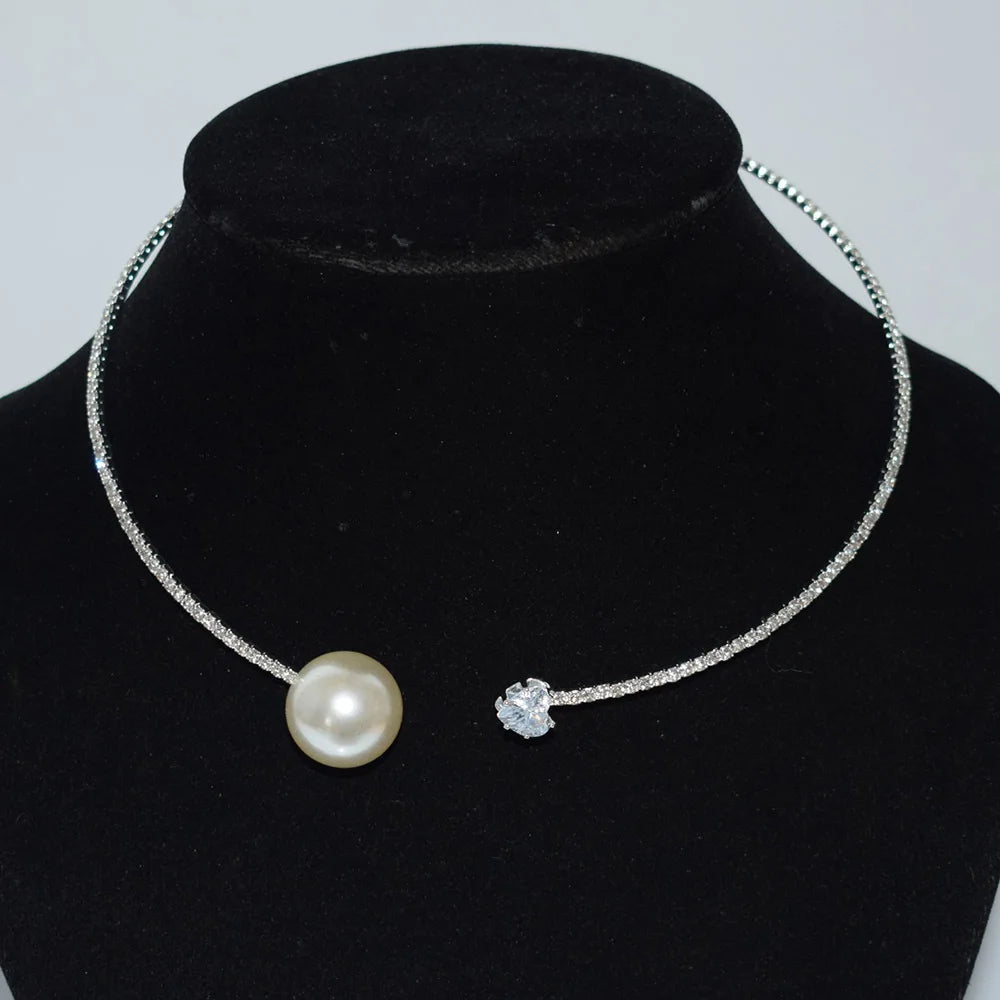 Fashion Rhinestone Large Pearls Heart Collar Choker Necklace for Women Simple Open Collar Necklace Torques Jewelry Accessories