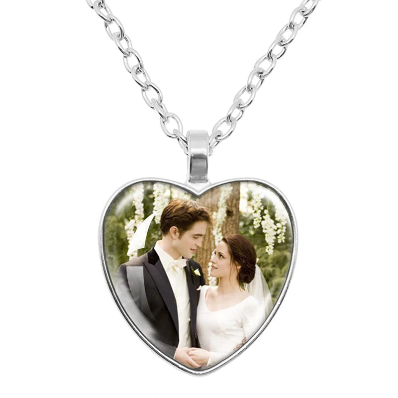 Movie Bella Edward Jacob Renesmee Pendant Necklace Glass Cabochon Twilight Character Chain Girl Women Fashion Jewelry