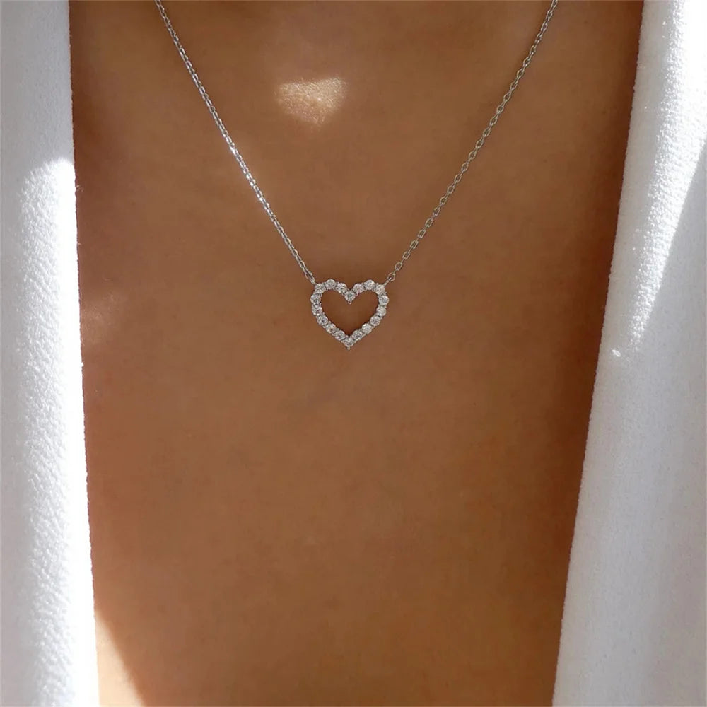 Kpop Crystal Hollow Love Pendant Necklace Romantic Zircon Simple Necklace For Women Trendy Jewelry Accessories