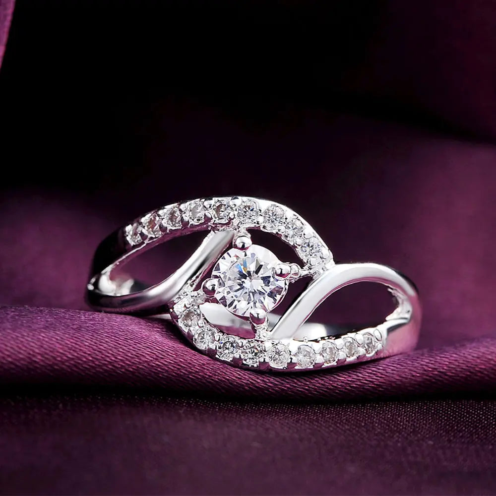 New Streetwear Silver Color Shiny Zircon Diamond Rings for Women Wedding Party Gifts Fine Jewelry Engagement Rings
