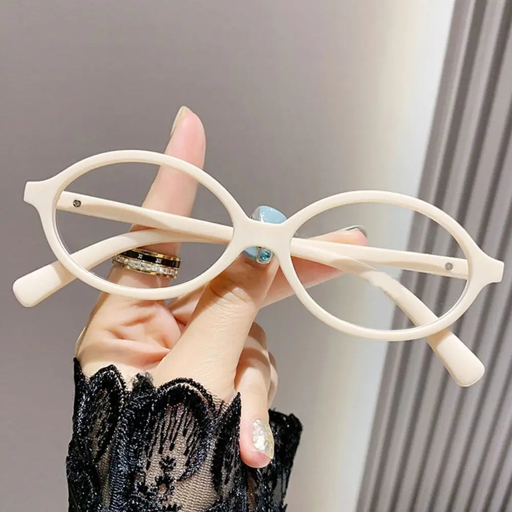 Sweet Cool Eyewear Trend Reading