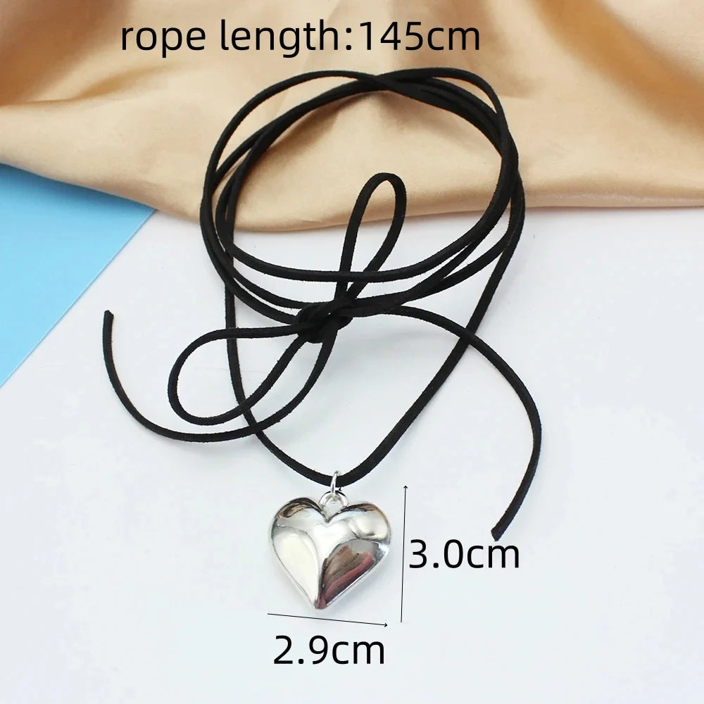 Punk Goth Black Velvet Big Heart Pendant Choker Necklace for Women Elegant Weave Knotted Bowknot Adjustable Chain Jewelry
