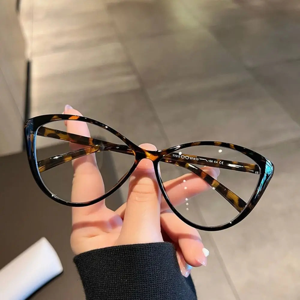 Sweet Cool Eyewear Trend Reading
