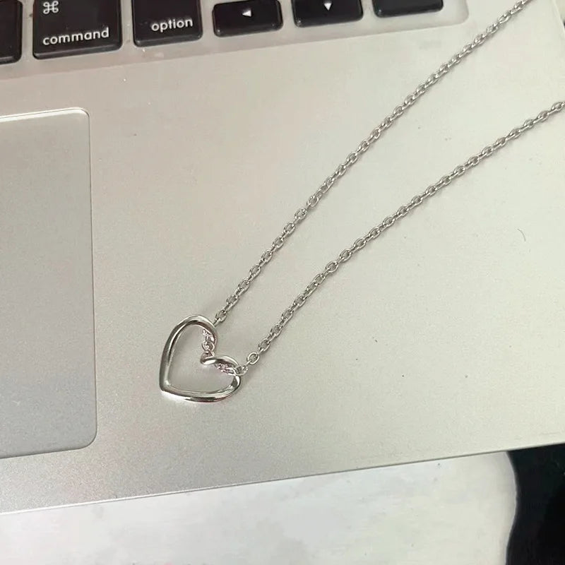 Korean Fashion Necklace for Women Heart Shaped Zircon Necklace Pendant Temperament Clavicle Chain Birthday Party Jewelry Gift