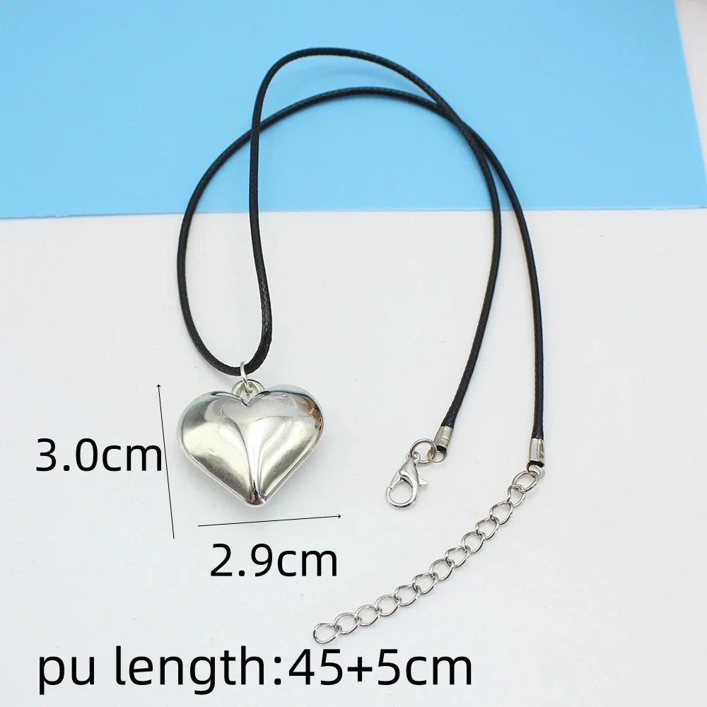 Punk Goth Black Velvet Big Heart Pendant Choker Necklace for Women Elegant Weave Knotted Bowknot Adjustable Chain Jewelry