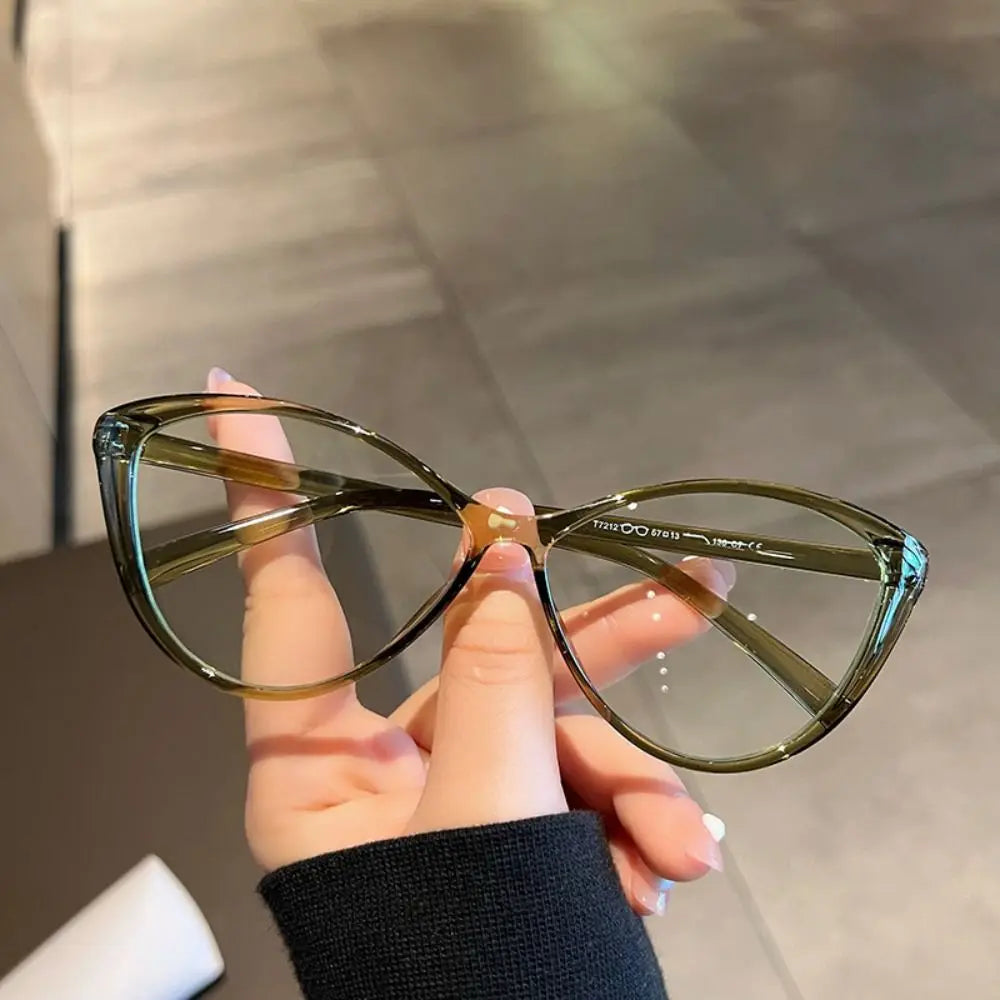 Sweet Cool Eyewear Trend Reading