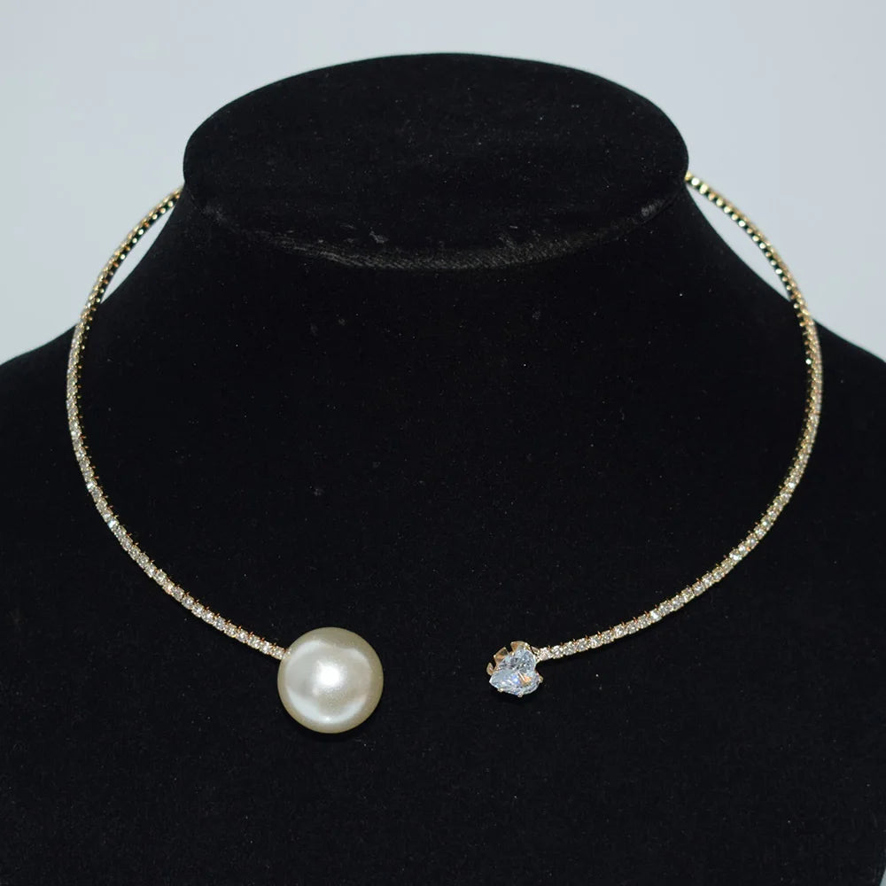 Fashion Rhinestone Large Pearls Heart Collar Choker Necklace for Women Simple Open Collar Necklace Torques Jewelry Accessories