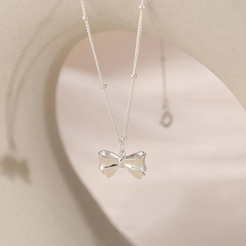 Korean Fashion Shiny Butterfly Necklace Exquisite Silver Chain Necklace Ladies Wedding Party Jewelry Gift Female Wholesale