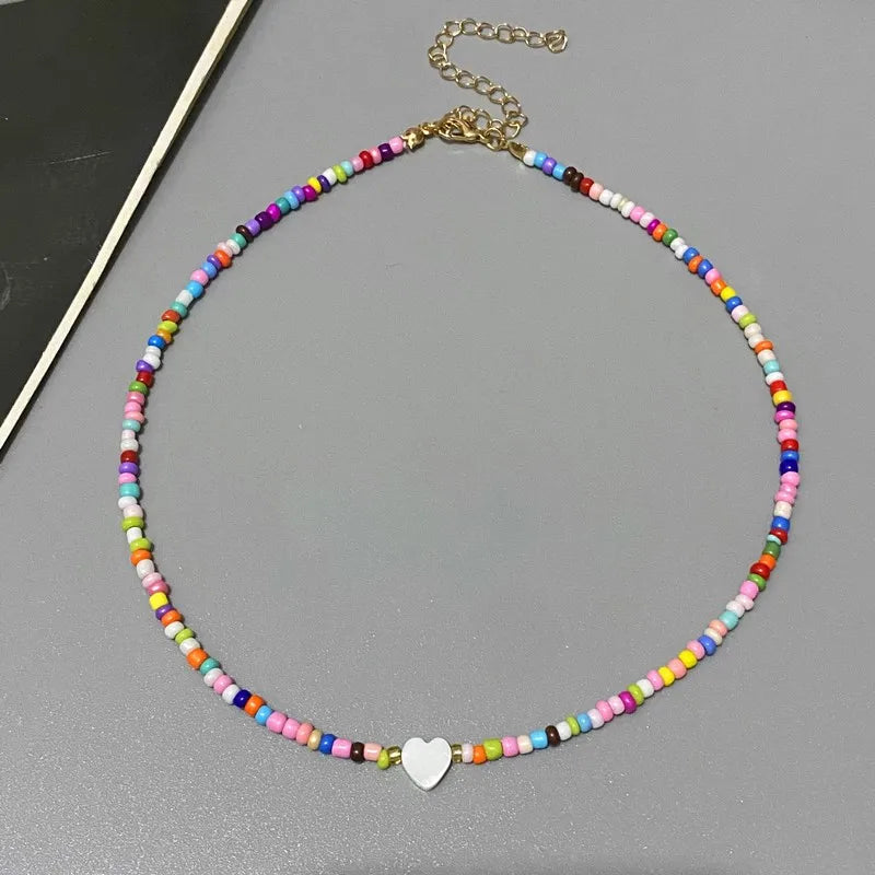 New Fashion Choker Necklace for Girl Women White Color Nature Shell Love Heart Fashion Short Necklace Gift for Friend Spring