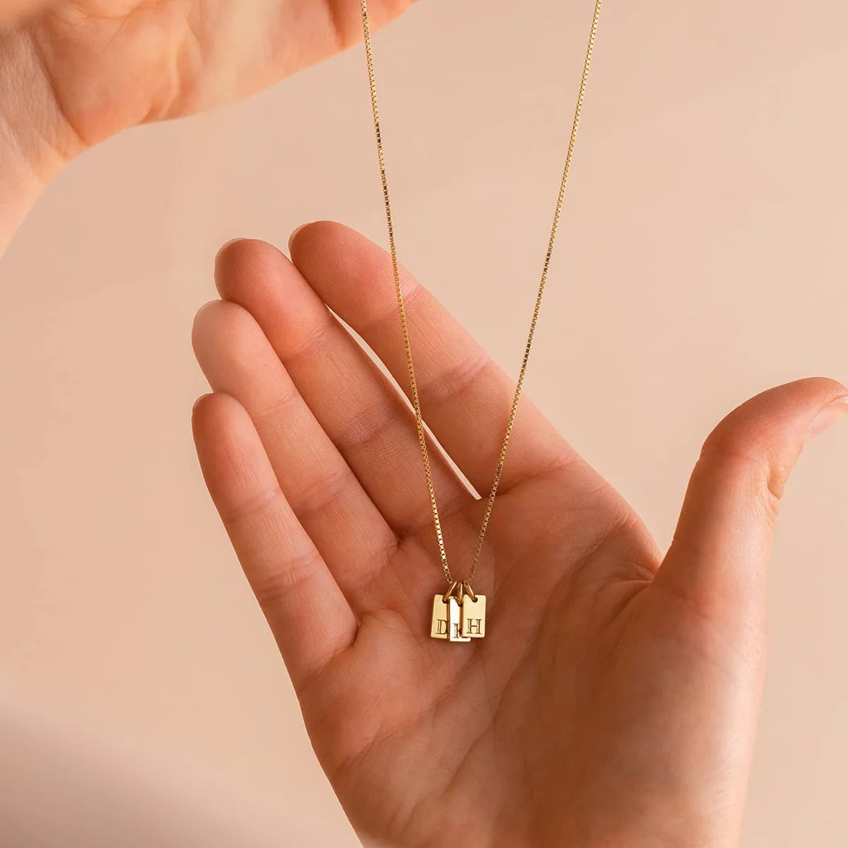 Tiny Square Initial Letter Necklaces Golden Plated Stainless Steel Engraved Letter Necklace Aesthetic Birthday Jewelry