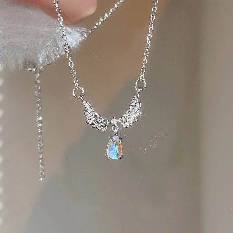 2023 Crystal Angel Wings Heart Pendant Necklace Y2K Girl Simple Pink White Zircon Love Elegant Ladies Necklace Women Jewelry