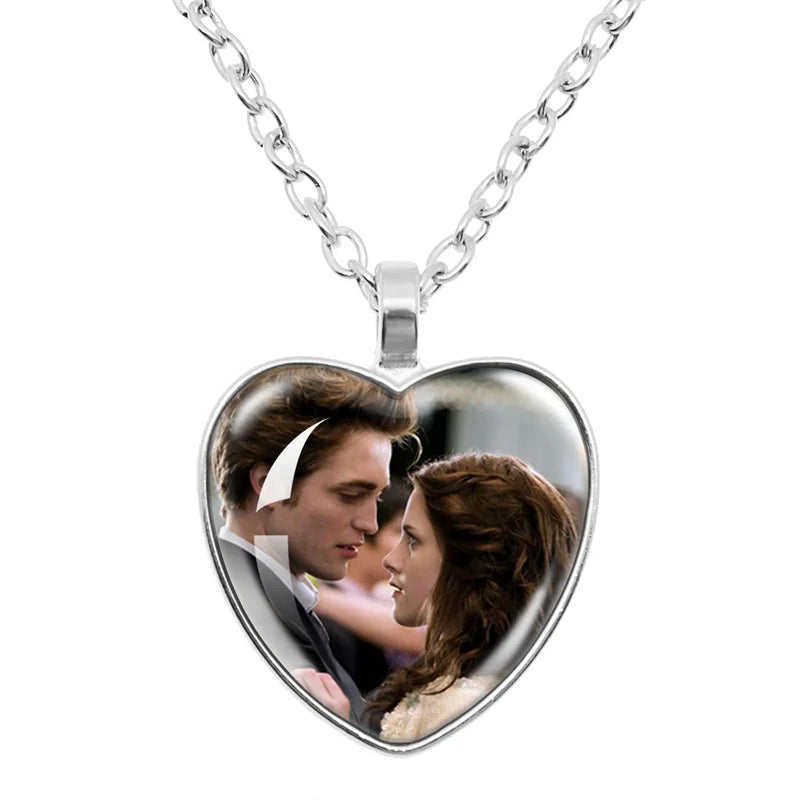 Movie Bella Edward Jacob Renesmee Pendant Necklace Glass Cabochon Twilight Character Chain Girl Women Fashion Jewelry