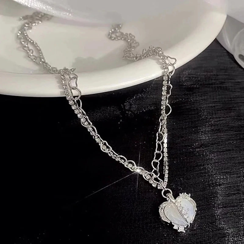 Korean Fashion Necklace for Women Heart Shaped Zircon Necklace Pendant Temperament Clavicle Chain Birthday Party Jewelry Gift