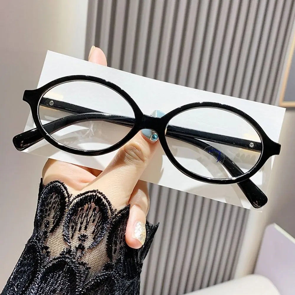 Sweet Cool Eyewear Trend Reading