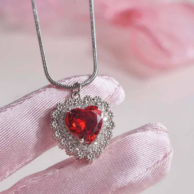 Gothic Punk One Arrow Through The Heart Creative Two Color Couple Necklace Red Rhinestone Heart Dagger Necklace Good Friend Gift