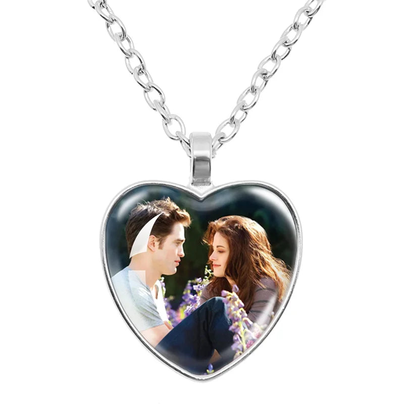 Movie Bella Edward Jacob Renesmee Pendant Necklace Glass Cabochon Twilight Character Chain Girl Women Fashion Jewelry