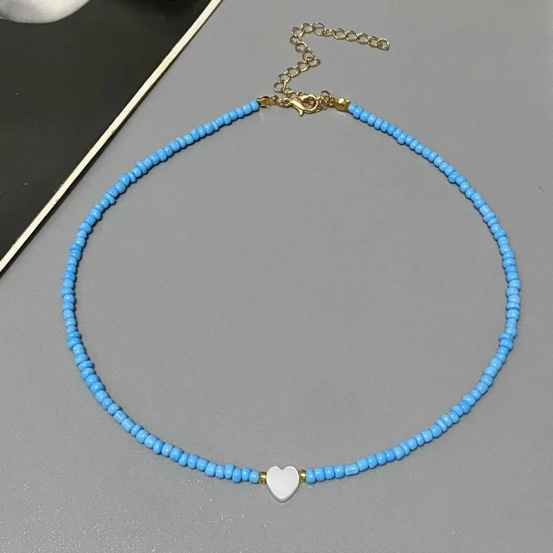 New Fashion Choker Necklace for Girl Women White Color Nature Shell Love Heart Fashion Short Necklace Gift for Friend Spring