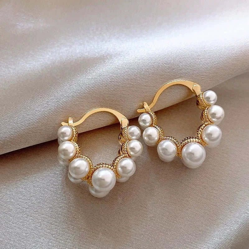 Pearl Oval Hoop Earrings